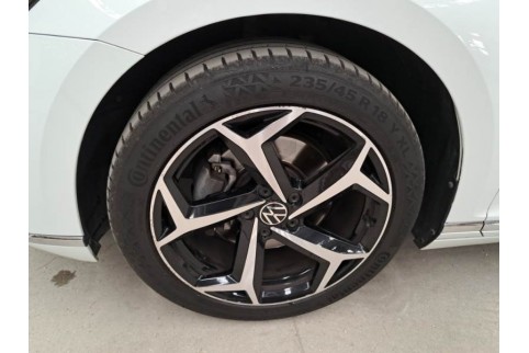 2021 Volkswagen Passat, Dyzelinas