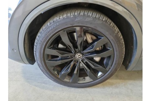 2021 Volkswagen Touareg, Benzinas / Elektra