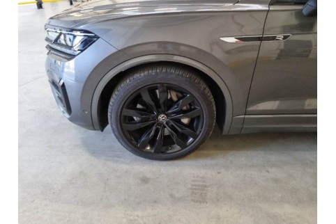 2021 Volkswagen Touareg, Benzinas / Elektra