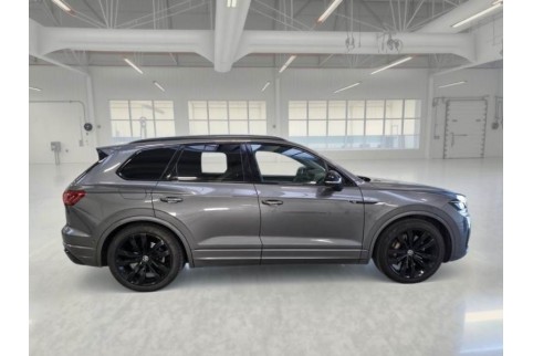2021 Volkswagen Touareg, Benzinas / Elektra