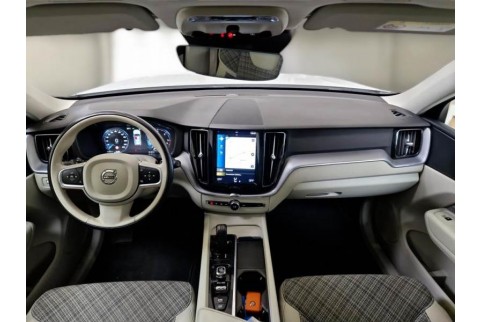 2021 Volvo XC 60, Dyzelinas