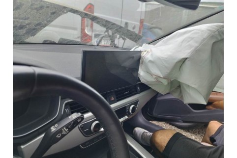 2021 Audi A4, Benzinas