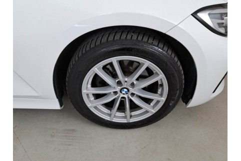 2021 BMW 320, Dyzelinas