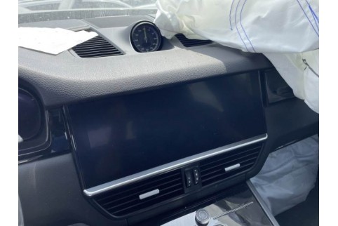 2020 Porsche Cayenne, Benzinas / Elektra