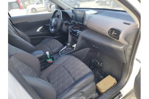 2024 Toyota Yaris Cross, Benzinas / Elektra