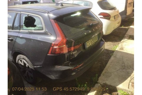 2024 Volvo V60, Dyzelinas