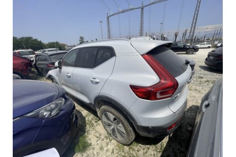 2021 Volvo XC 40, Benzinas / Elektra