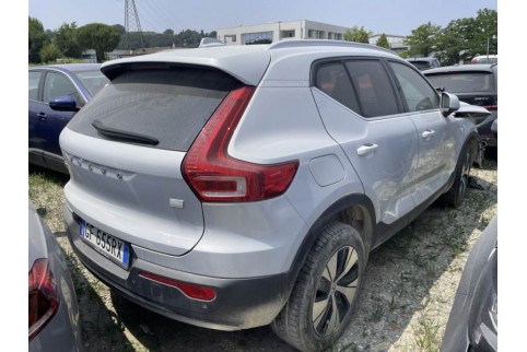 2021 Volvo XC 40, Benzinas / Elektra