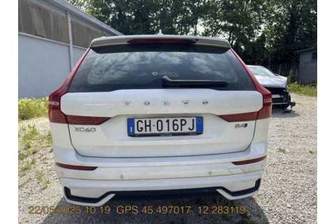 2021 Volvo XC 60, Dyzelinas