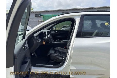 2021 Volvo XC 60, Dyzelinas
