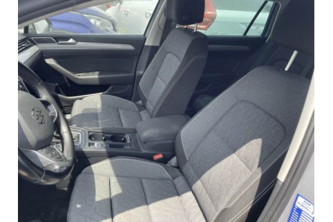 2022 Volkswagen Passat, Dyzelinas