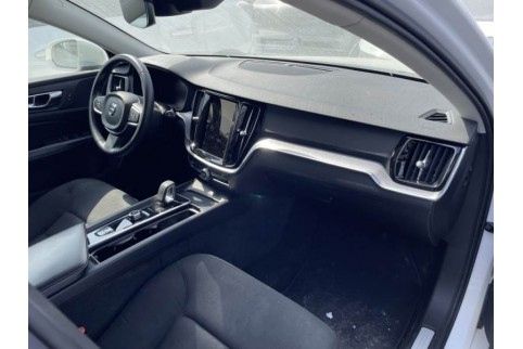 2021 Volvo V60, Dyzelinas
