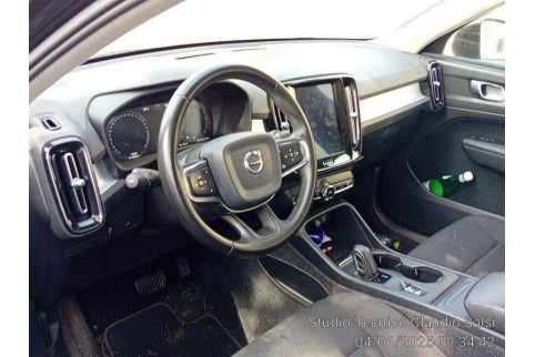 2020 Volvo XC 40, Dyzelinas