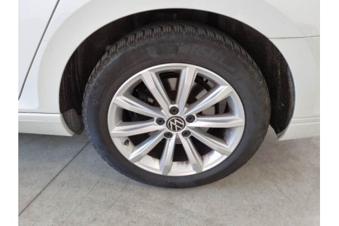 2021 Volkswagen Passat, Dyzelinas