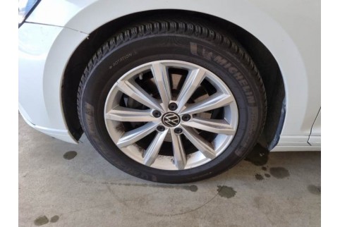 2021 Volkswagen Passat, Dyzelinas