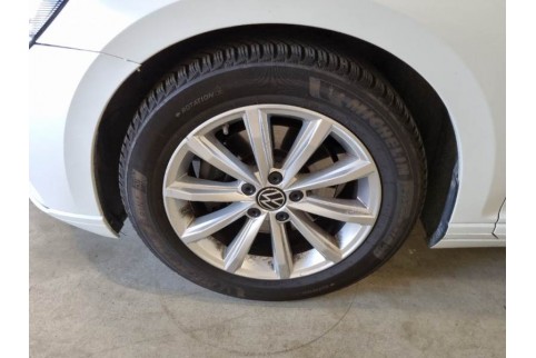 2021 Volkswagen Passat, Dyzelinas
