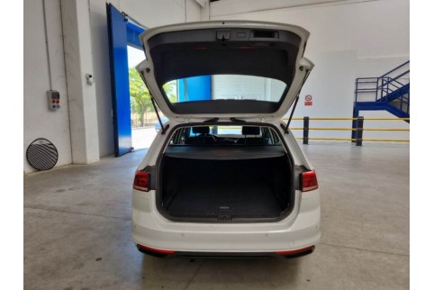 2021 Volkswagen Passat, Dyzelinas