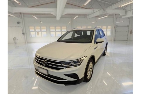 2021 Volkswagen Tiguan, Dyzelinas