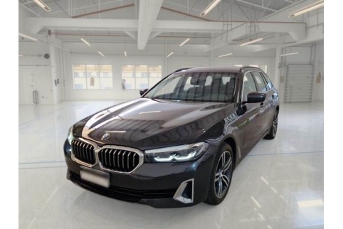 2022 BMW 530, Dyzelinas