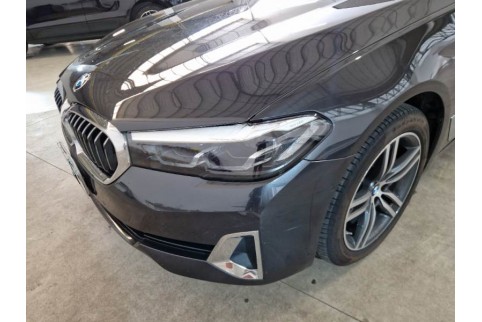 2022 BMW 530, Dyzelinas