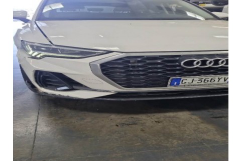 2022 Audi Q3, Benzinas / Elektra