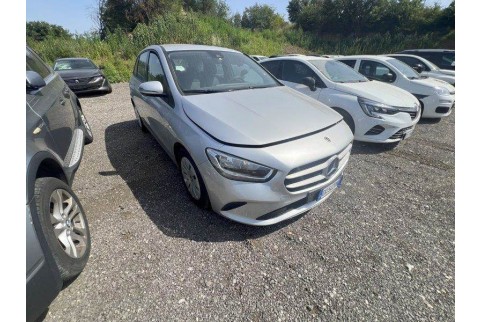 2021 Mercedes-Benz B 180, Dyzelinas
