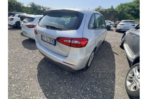 2021 Mercedes-Benz B 180, Dyzelinas