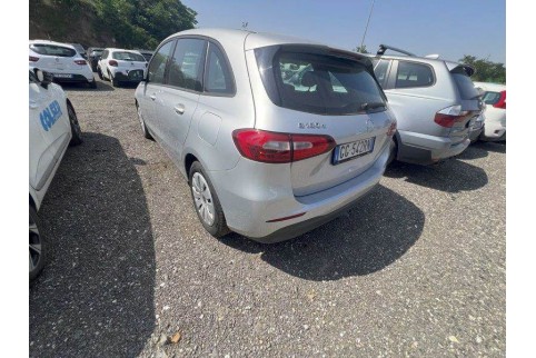 2021 Mercedes-Benz B 180, Dyzelinas