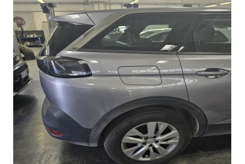 2021 Peugeot 5008, Dyzelinas