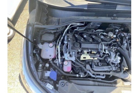 2023 Toyota C-HR, Benzinas / Elektra