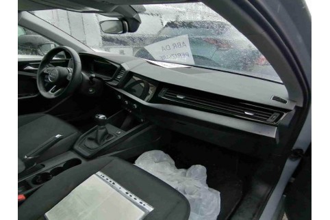 2023 Audi A1, Benzinas