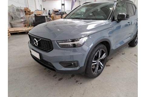 2020 Volvo XC 40, Benzinas / Elektra