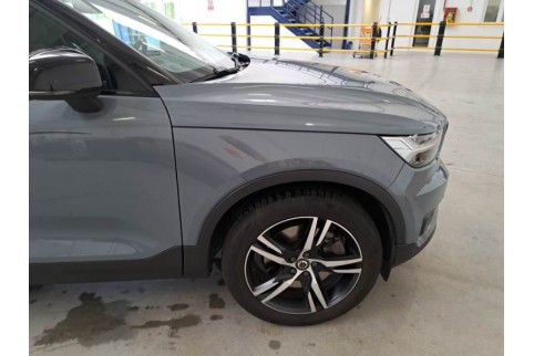 2020 Volvo XC 40, Benzinas / Elektra