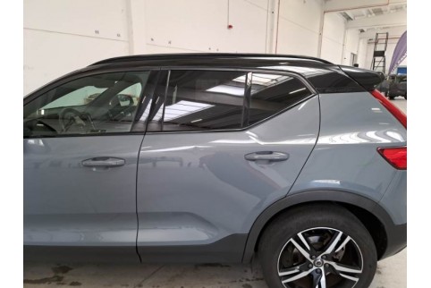 2020 Volvo XC 40, Benzinas / Elektra