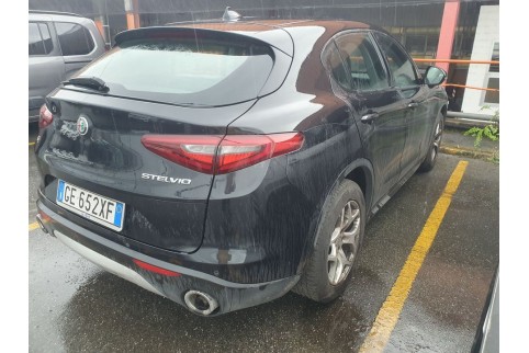 2021 Alfa Romeo Stelvio, Dyzelinas