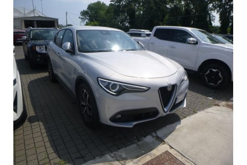 2020 Alfa Romeo Stelvio, Dyzelinas
