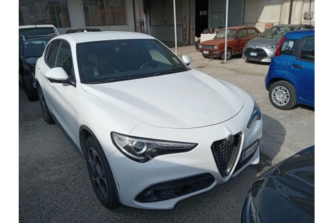2022 Alfa Romeo Stelvio, Dyzelinas
