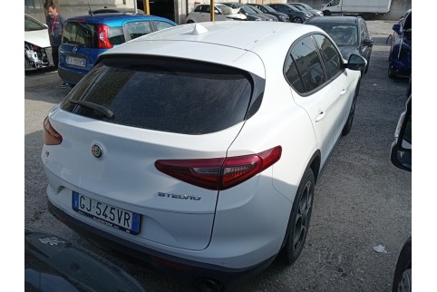 2022 Alfa Romeo Stelvio, Dyzelinas