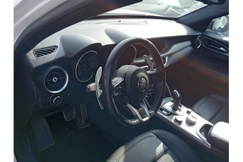 2022 Alfa Romeo Stelvio, Dyzelinas