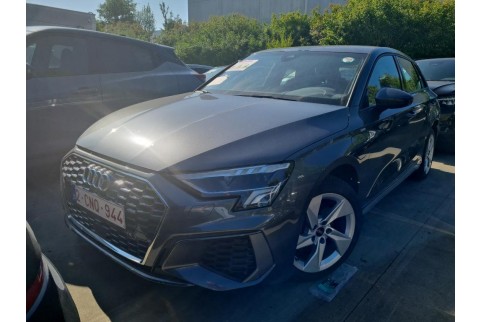 2022 Audi A3, Benzinas / Elektra