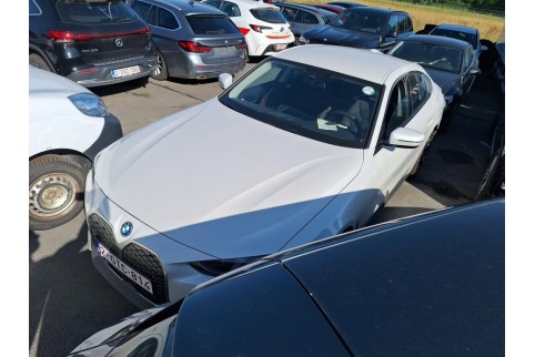 2025 BMW i4, Elektra