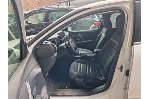 2023 Citroën C4, Dyzelinas