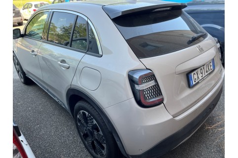 2024 Fiat 600, Benzinas / Elektra