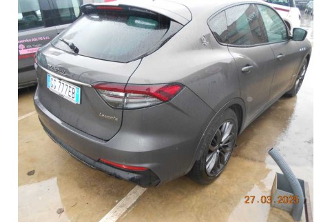 2021 Maserati Levante, Benzinas