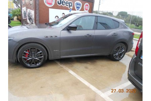 2021 Maserati Levante, Benzinas