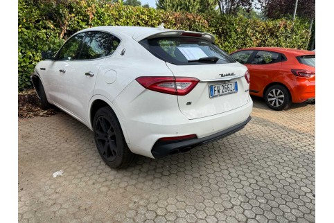 2019 Maserati Levante, Benzinas