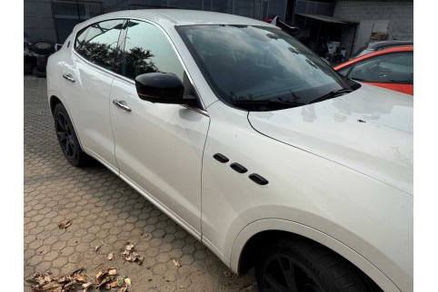 2019 Maserati Levante, Benzinas