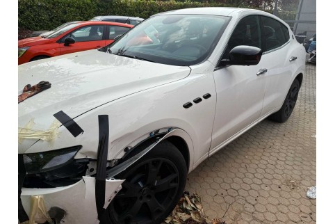 2019 Maserati Levante, Benzinas
