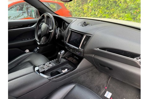 2019 Maserati Levante, Benzinas