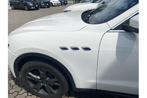 2021 Maserati Levante, Benzinas